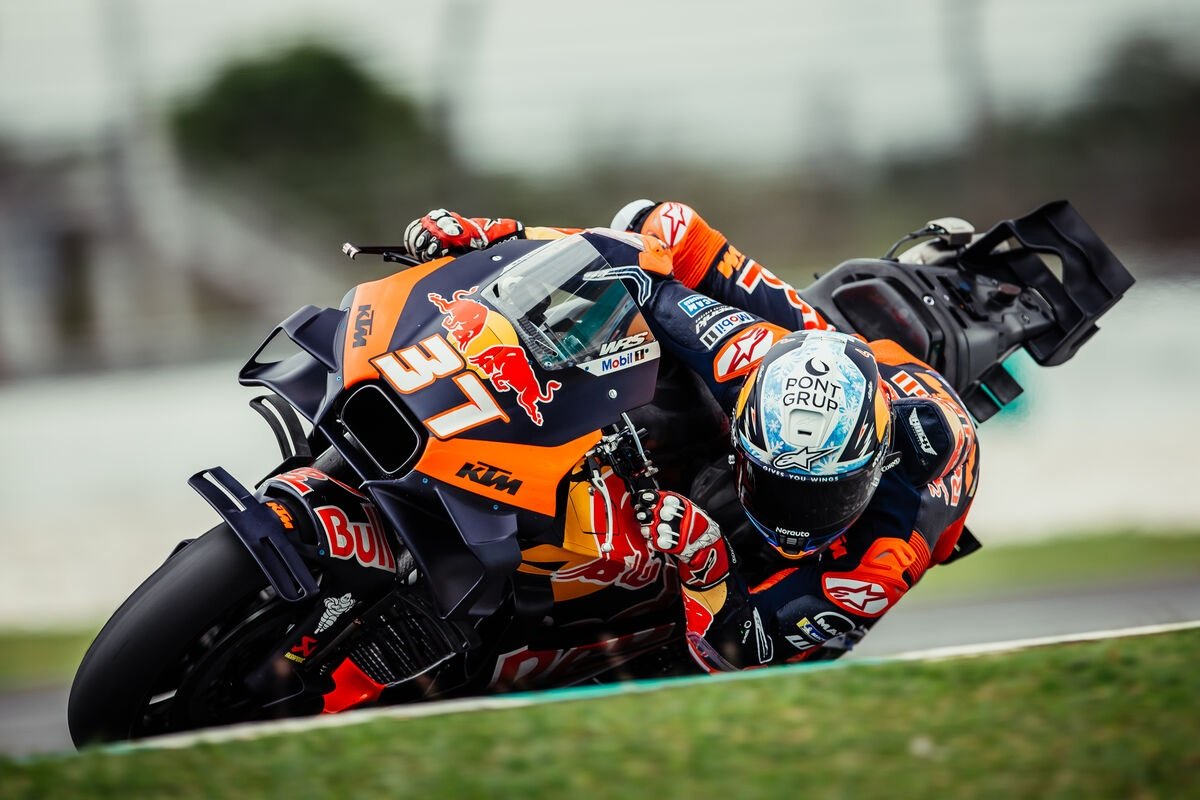 Pedro Acosta Lihat KTM Makin Kompetitif di MotoGP 2025: Kami Harus Tenang